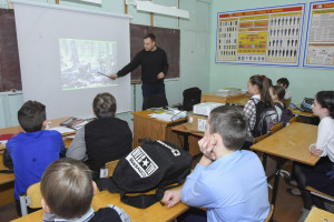 Урок мужества прошел в школах Вологды